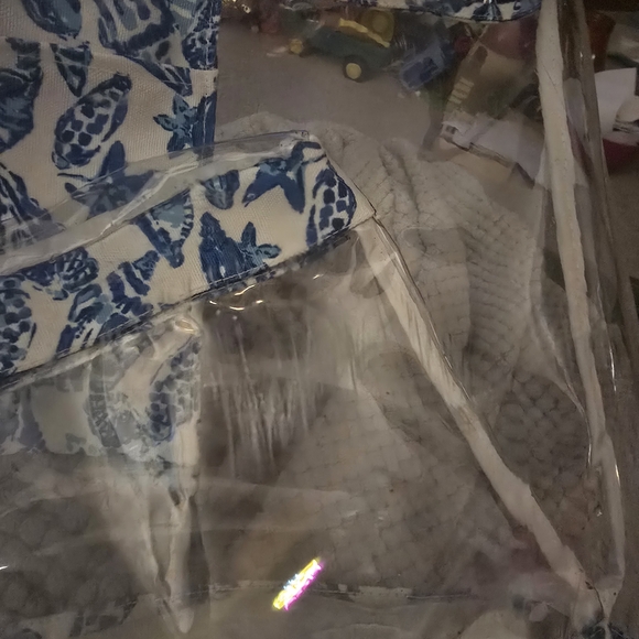 Lilly Pulitzer Clear Tote with Blue Shell Print Trim - Picture 3 of 4